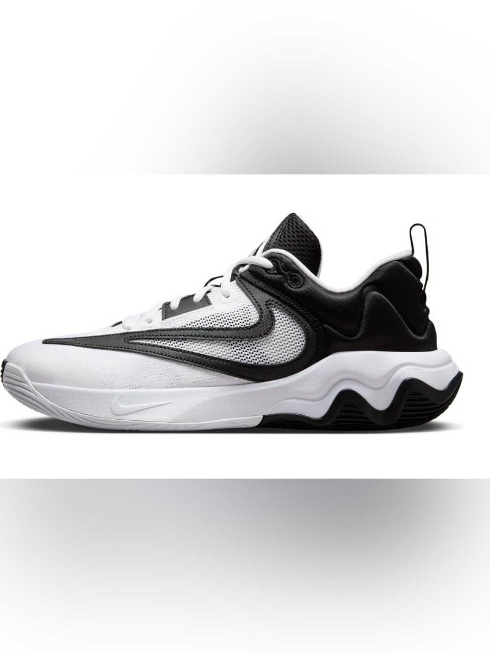 NWT Nike Giannis Immortality 3